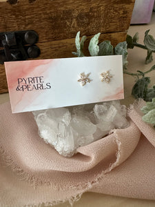 Zircon flower studs