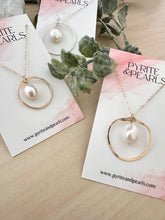Load image into Gallery viewer, Enclosed Pearl Necklace