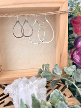 Load image into Gallery viewer, Raindrop Earrings