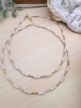 Load image into Gallery viewer, Pearl and gold necklace