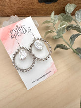 Load image into Gallery viewer, Wire wrapped hoop with Keshi Pearls