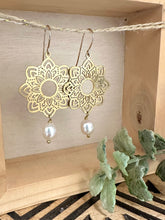 Load image into Gallery viewer, Mandala earrings with a Pearl drop