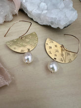 Load image into Gallery viewer, North Star earrings