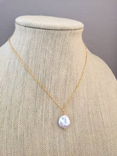 Load image into Gallery viewer, White Single Coin Pearl Necklace