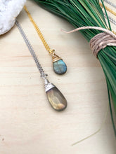 Load image into Gallery viewer, Labradorite Drop Necklace