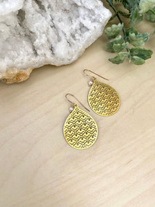 Filigree teardrop earrings with freshwater pearls - 14k gold filled ear wires