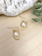 Load image into Gallery viewer, Oval Pearl Drop Earrings