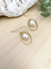 Load image into Gallery viewer, Oval Pearl Drop Earrings